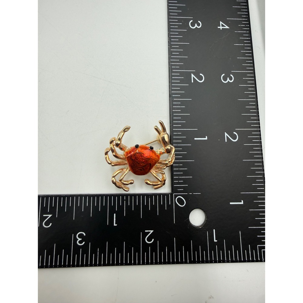 Vintage Gold Tone Orange Enamel Crab Brooch Nautical Beach Sea Pin Accessory - Picture 3 of 3